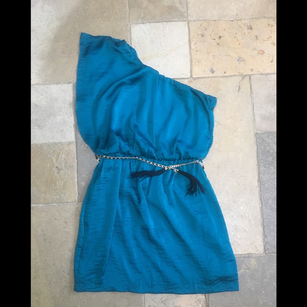 Fun, Flirty, Iz Byer Party Dress. Turquoise.